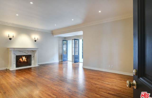 149 S Rodeo Dr Gallery 2
