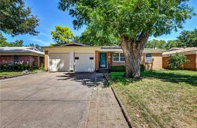 2016 Elton Road - 2016 Elton Road, Haltom City, TX 76117