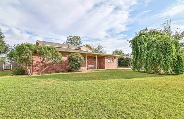 3111 Michigan Ave photos photos