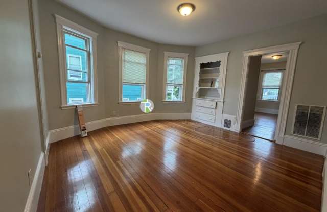 86 Conwell Ave. Gallery 4