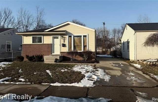 641 E Brockton Avenue photos photos