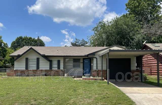 2325 North Redmond Avenue photos photos
