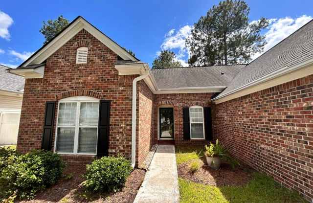 Beautiful brick home in sought-after Sandpiper Bay! Gallery 4