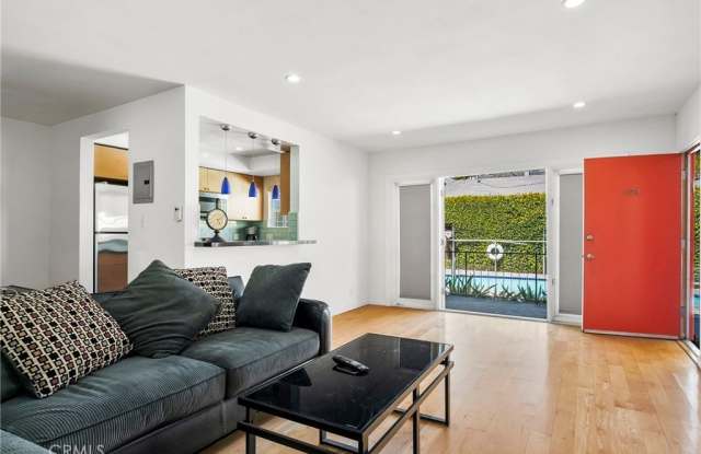 1328 Havenhurst Drive - 1328 Havenhurst Drive, West Hollywood, CA 90046
