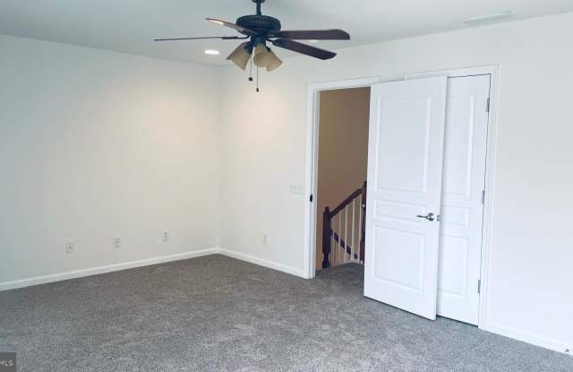 216 BAXTER Drive Gallery 3