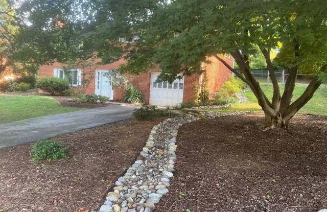 6812 ROSEMONT DRIVE Gallery 2
