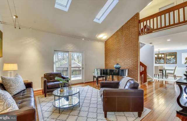 7212 GRUBBY THICKET WAY Gallery 3