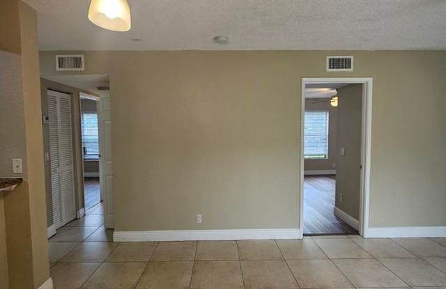 1561 Windorah Way Gallery 2