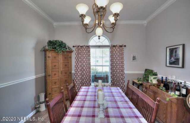 2377 CHARTLEY LN S Gallery 3