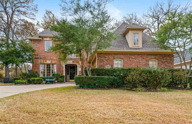 5932 Riverbend Place - 5932 Riverbend Place, Fort Worth, TX 76112