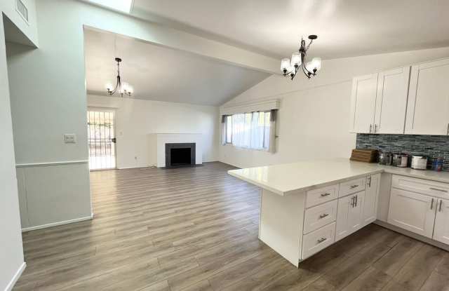 Charming 4 bedroom house + bonus room with extra living room in the heart of Clairemont Mesa! photos photos Charming 4 bedroom house + bonus room with extra living room in the heart of Clairemont Mesa! photos photos