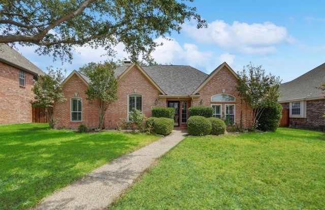 1052 Village Parkway Gallery 2