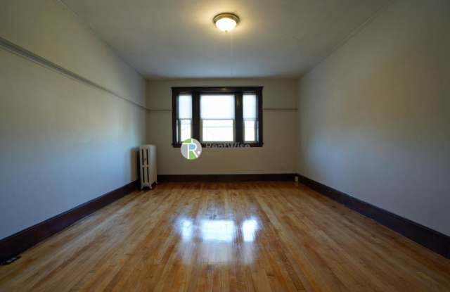 90 Cypress St. Gallery 1