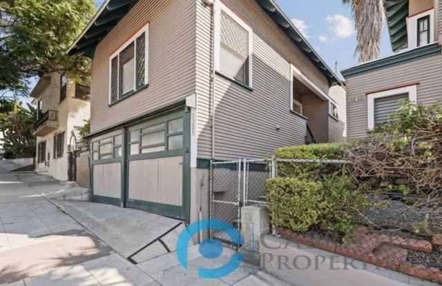 2205-9 Broadway Gallery 4