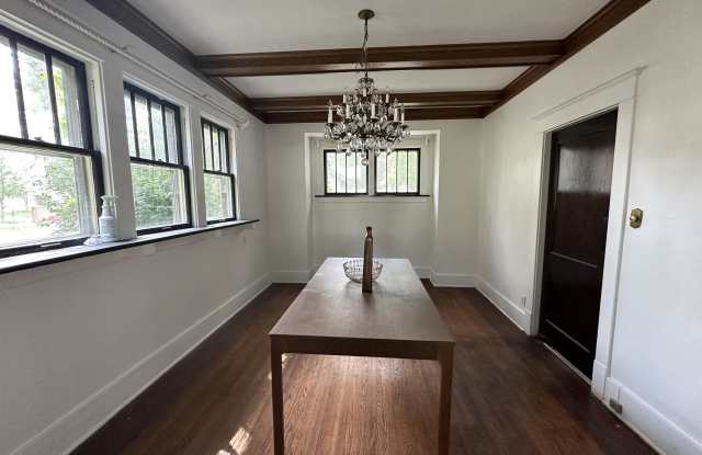 1105 N BOURLAND Avenue Gallery 4