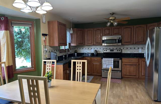 11024 Campbell Court - 11024 Campbell Court, Warren, MI 48093