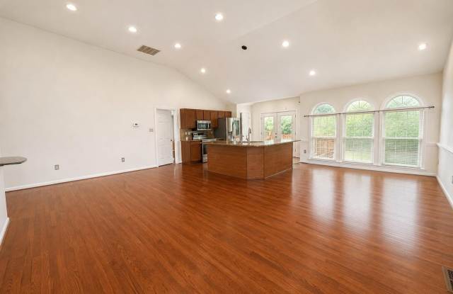 1107 STATION Drive Gallery 3