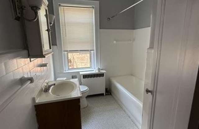 829 Elm St Apt A2 photos photos