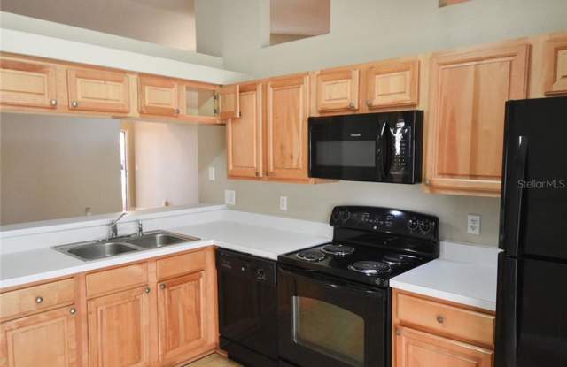 1003 PINEHAVEN COURT Gallery 2