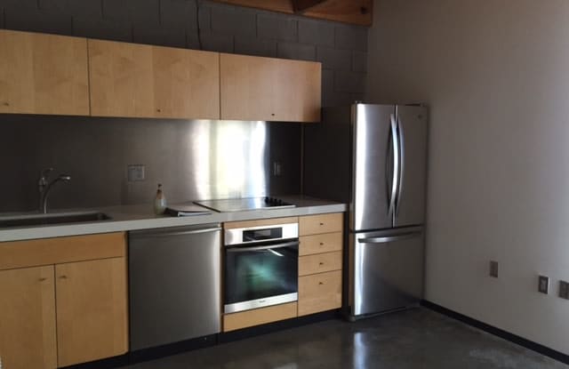 727 East Portland St #8 Gallery 2