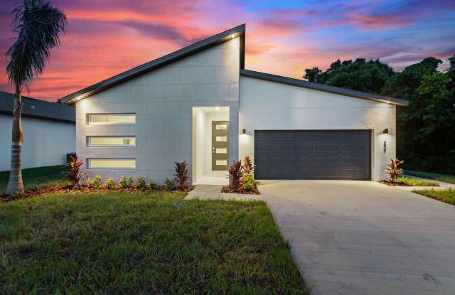 Deposit-Free! Modern, energy efficient home with ALL of the upgrades! Winter Haven - 331 Royal Palm Way, Winter Haven, FL 33881