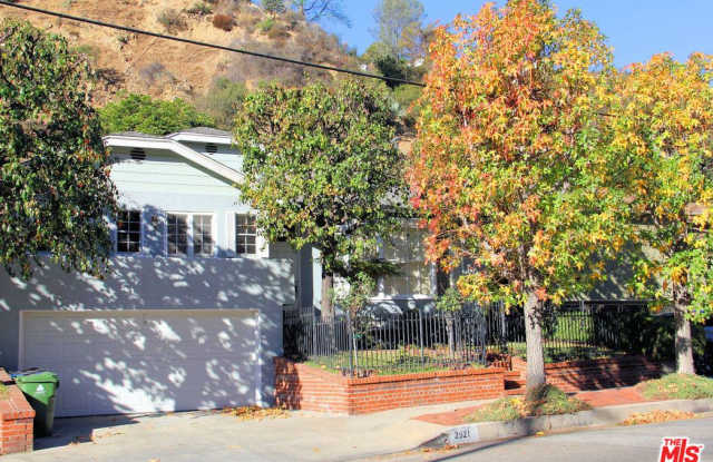 2521 CANYON Drive - 2521 N Canyon Dr, Los Angeles, CA 90068