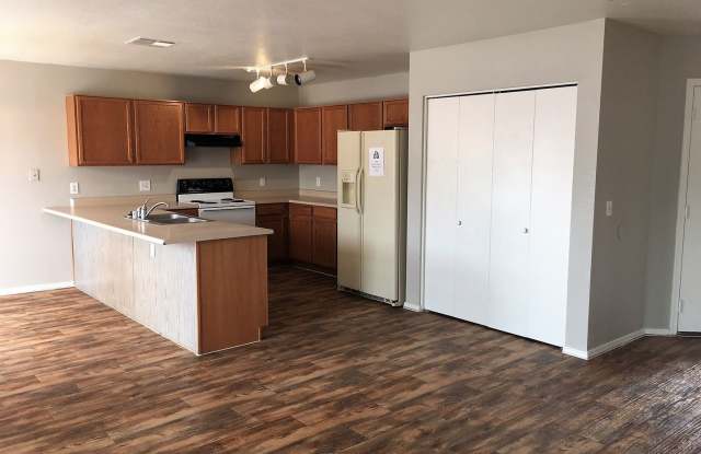 1162 S. Bridger Dr Gallery 2
