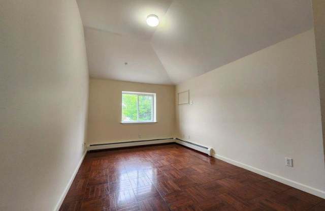 364 Huntington Avenue Gallery 3