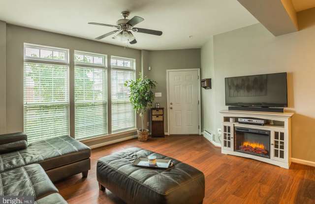 7410 BRUNSON CIRCLE Gallery 3