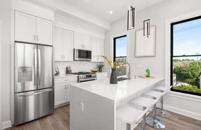 523-531 2nd Street - 202 Gallery 3