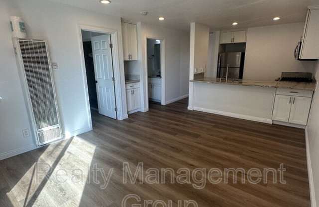 227 50th Street Gallery 2