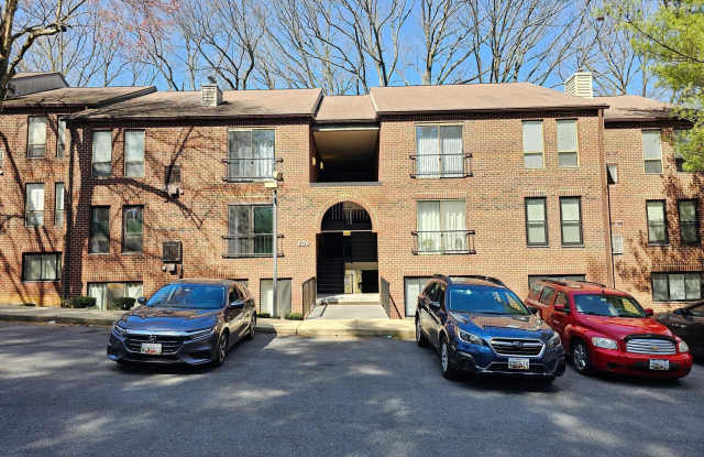 609 HUDSON AVENUE photos photos