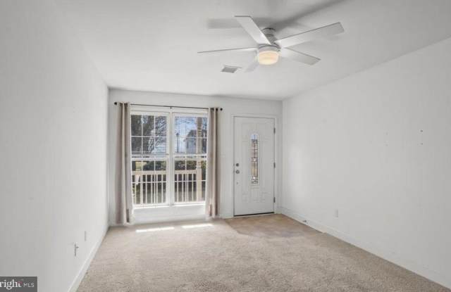 10 LENOX Court Gallery 2
