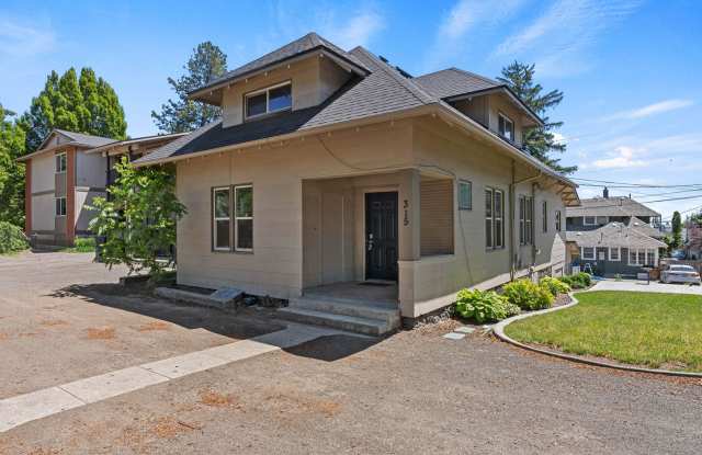 Renovated 5 Bed, 2 Bath House + Office EWU Off Campus Housing! AVAILABLE 7/20! - 315 6th Street, Cheney, WA 99004