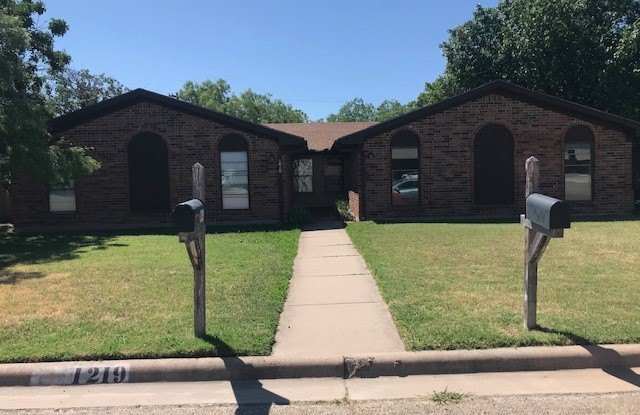 1217 Ruswood Drive - 1217 Ruswood Drive, Abilene, TX 79601