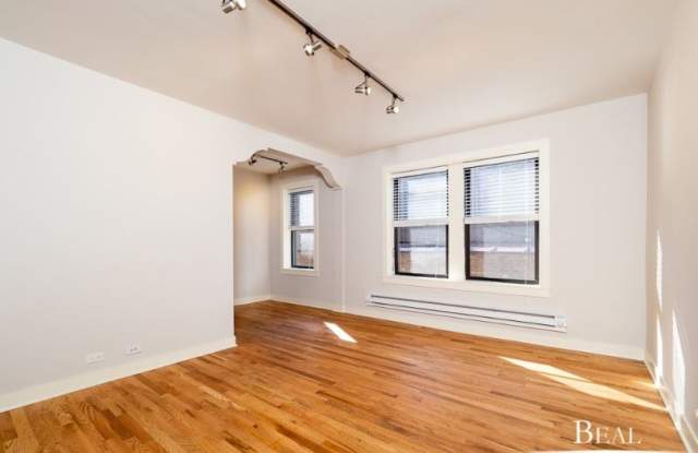 2823 W Palmer St 110 Gallery 2