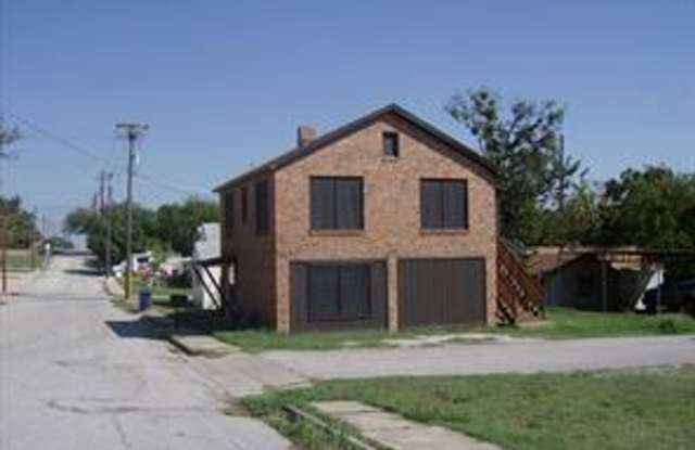 1 Bed 1 Bathroom Cozy UPSTAIRS unit. photos photos