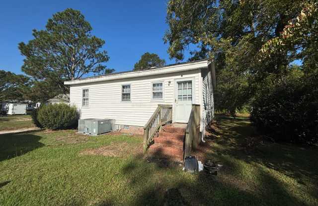 2 Bed House, Quiet Community, Country Living Gallery 3