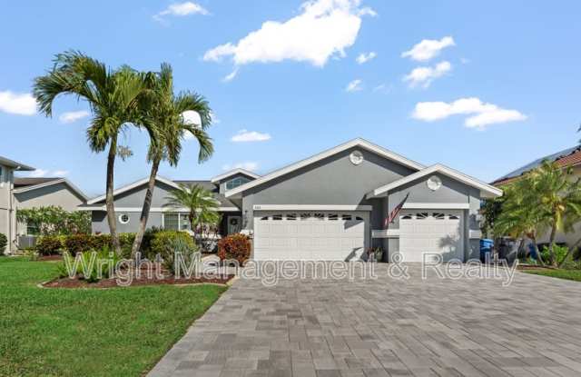 6611 Surfside Boulevard photos photos