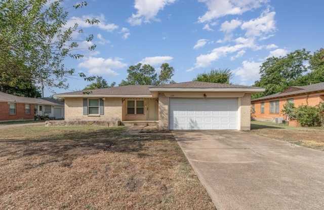 1709 Arrow Lane - 1709 Arrow Lane, Garland, TX 75042