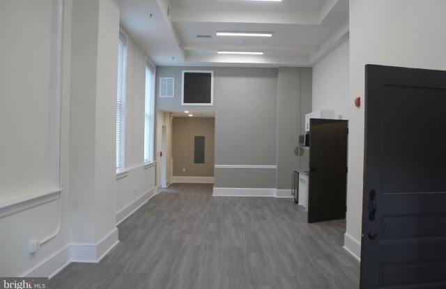 114 W COURT Street photos photos