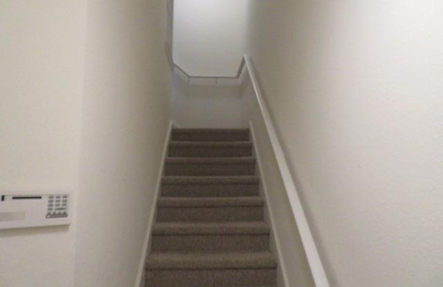 1730 Shadow View Circle Gallery 3