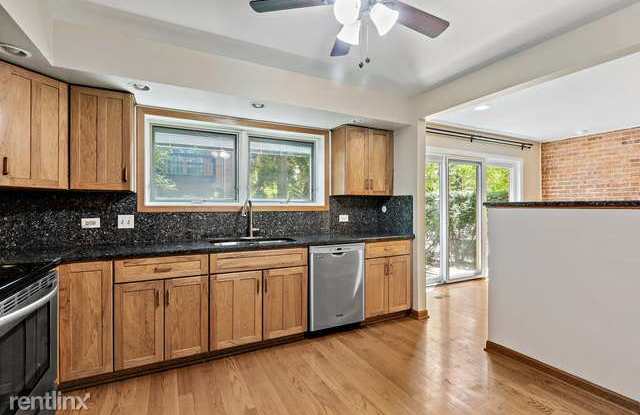 1820 Wildberry DRIVE Unit 7A Gallery 3