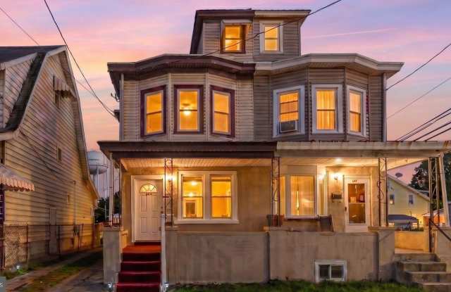 1427 HAMILTON Avenue Gallery 2
