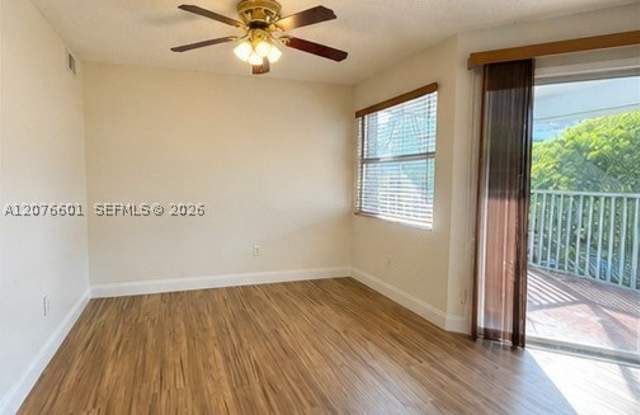 2646 SE 19th Ct Gallery 4