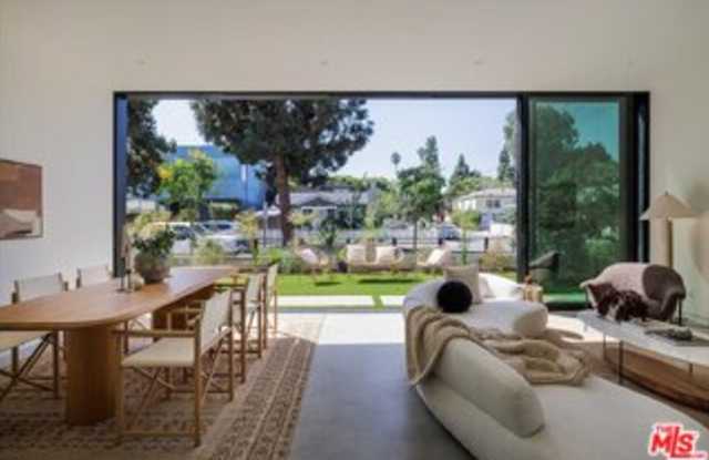 3404 Caroline Avenue Gallery 4