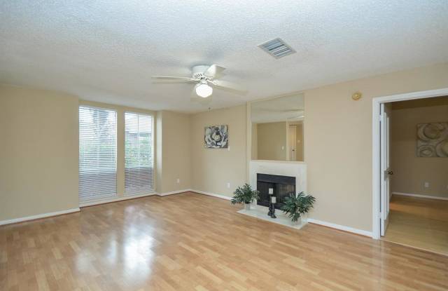 1535 Beaconshire Road Gallery 4