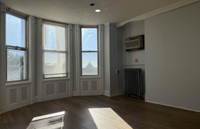 712 15TH ST photos photos