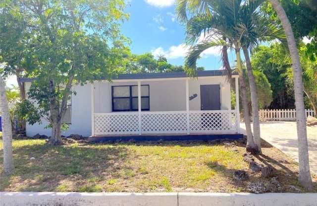 3630 SW 46th Ave photos photos