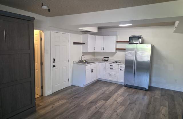 4133 North Rogers Road photos photos